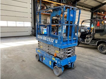 Ножничный подъемник Genie GS 1932 Elektrische Schaarhoogwerker 7.8 meter werkhoogte 304 uur !: фото 2