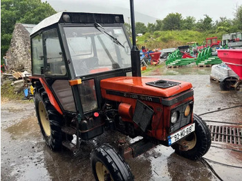 Трактор ZETOR