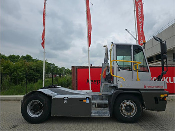 Терминальный тягач Terberg YT223: фото 3