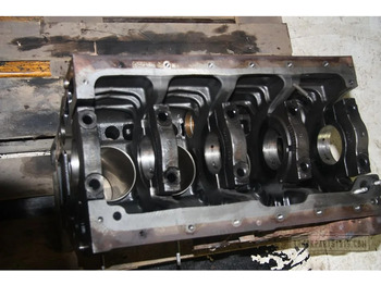 Блок цилиндров для Грузовиков Renault Engines & Parts Renault DCI4 Motorblok Gebr.: фото 3 Блок цилиндров для Грузовиков Renault Engines & Parts Renault DCI4 Motorblok Gebr.: фото 3