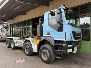 Крюковой мультилифт IVECO Trakker