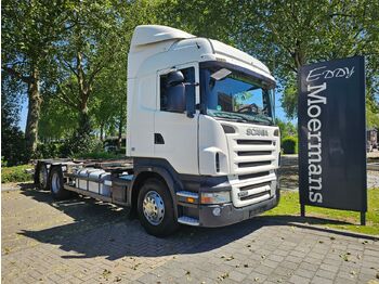 Грузовик-контейнеровоз/ Сменный кузов SCANIA R 400