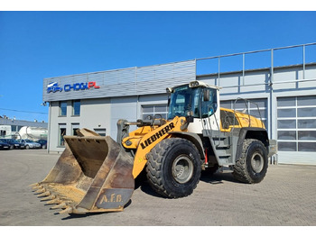 Колёсный погрузчик LIEBHERR L 566