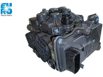 : фото в шапке страницы