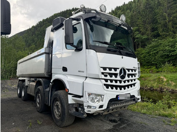 Самосвал MERCEDES-BENZ Arocs 3258