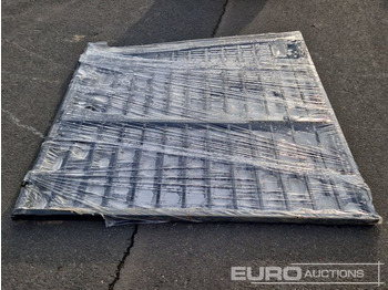 : фото в шапке страницы