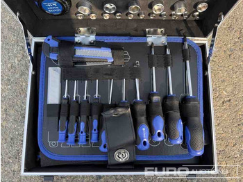 Оборудование для гаражей/ Мастерских Unused Günter Wagen 110 Pcs Tool Case: фото 2
