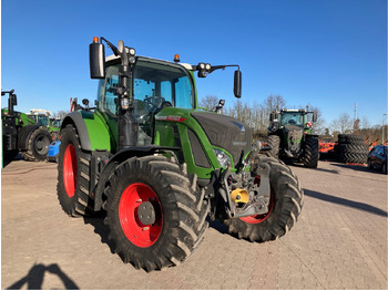 Трактор FENDT 718 Vario