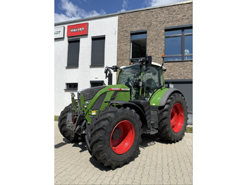 Трактор FENDT 720 Vario
