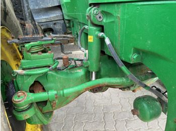 Трактор John Deere 7230R: фото 4