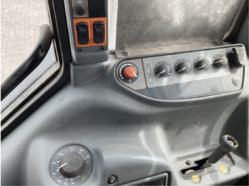 Трактор Valtra A 93: фото 5