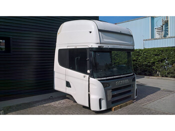 : фото в шапке страницы