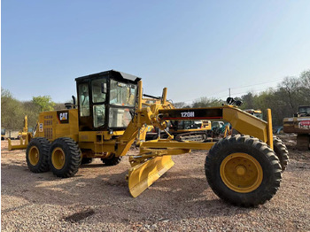 Грейдер CATERPILLAR 120H
