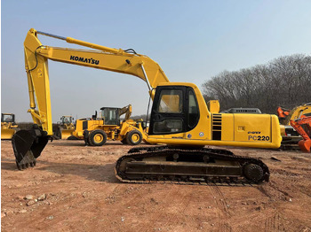 Гусеничный экскаватор KOMATSU PC220-6