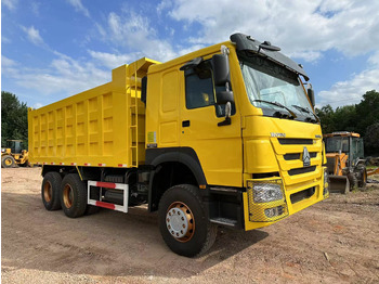 Самосвал SINOTRUK HOWO