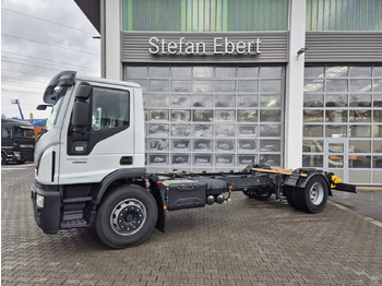 Новый Грузовик-шасси Iveco Eurocargo ML180E28/P 4x2 ZF-Automatik 8AP 3Stück: фото 3