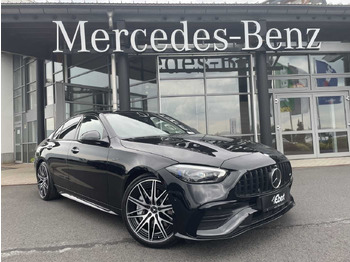 Седан MERCEDES-BENZ