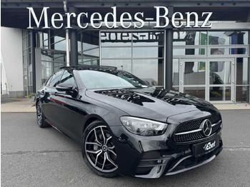 Седан MERCEDES-BENZ