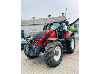Трактор VALTRA T154
