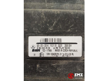 Передняя фара для Грузовиков Mercedes-Benz Occ koplamp rechts RHD Mercedes: фото 3 Передняя фара для Грузовиков Mercedes-Benz Occ koplamp rechts RHD Mercedes: фото 3