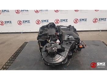 Кабина и интерьер RENAULT T