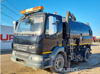 Подметально-уборочная машина DAF LF 55 220