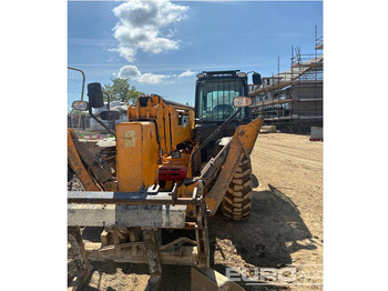 Телескопический погрузчик JCB