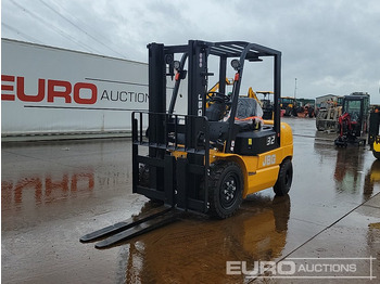 Вилочный погрузчик