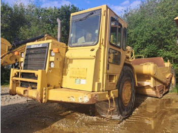 Скрепер CATERPILLAR