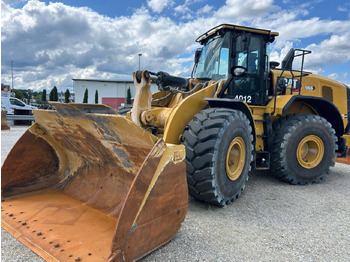 Колёсный погрузчик CATERPILLAR 966