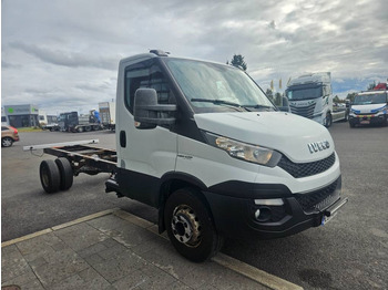 Фургон с закрытым кузовом Iveco Daily 70C17: фото 2