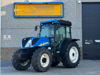 Трактор NEW HOLLAND T4
