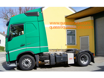 Фото интерьера 1: Тягач Volvo FH 500/Hydraulik/Retarder/Spoiler/422tkm/TÜV/E6