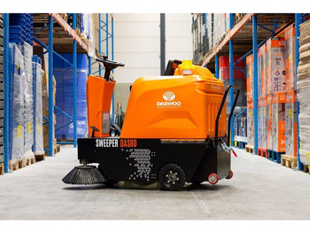 Подметально-уборочная машина DAEWOO