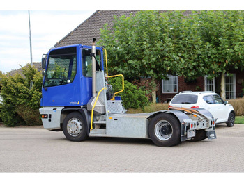 Терминальный тягач Terberg YT223: фото 3 Терминальный тягач Terberg YT223: фото 3