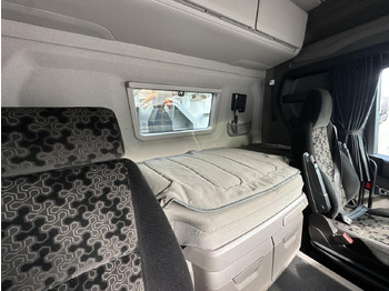 Грузовик-контейнеровоз/ Сменный кузов SCANIA R 450 B6x4HA: фото 4