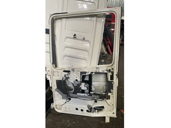 Дверь и запчасти DAF XF: фото 3