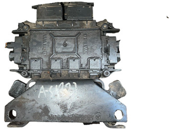 : фото в шапке страницы