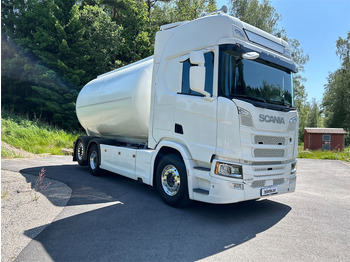 Грузовик-цистерна SCANIA R 500