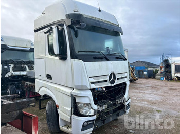 Тягач Mercedes-Benz Actros (2013): фото 2 Тягач Mercedes-Benz Actros (2013): фото 2
