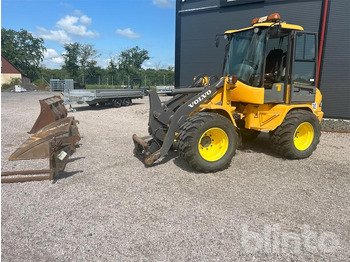 Колёсный погрузчик VOLVO L30B