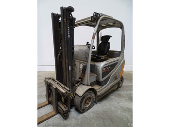 : фото в шапке страницы