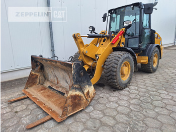 Колёсный погрузчик CATERPILLAR 906
