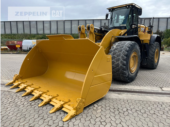Колёсный погрузчик CATERPILLAR