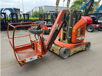 Коленчатый подъемник JLG