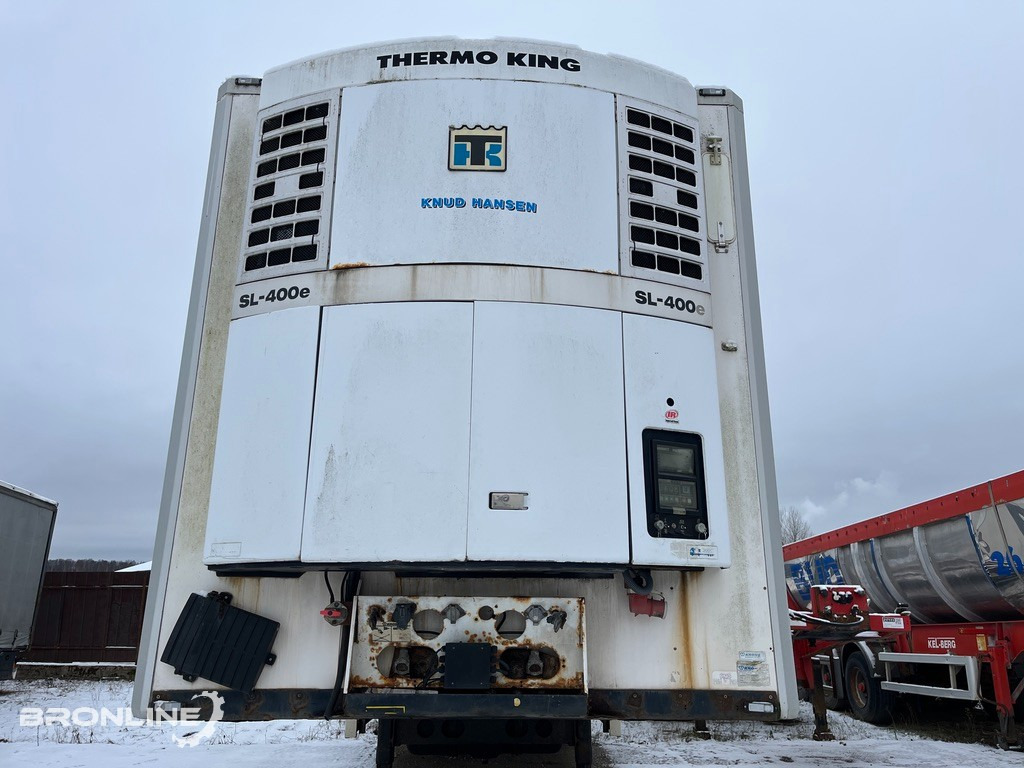 2003 KRONE SDR 27 Refrigerator semi trailer - Полуприцеп-рефрижератор: фото 3 2003 KRONE SDR 27 Refrigerator semi trailer - Полуприцеп-рефрижератор: фото 3