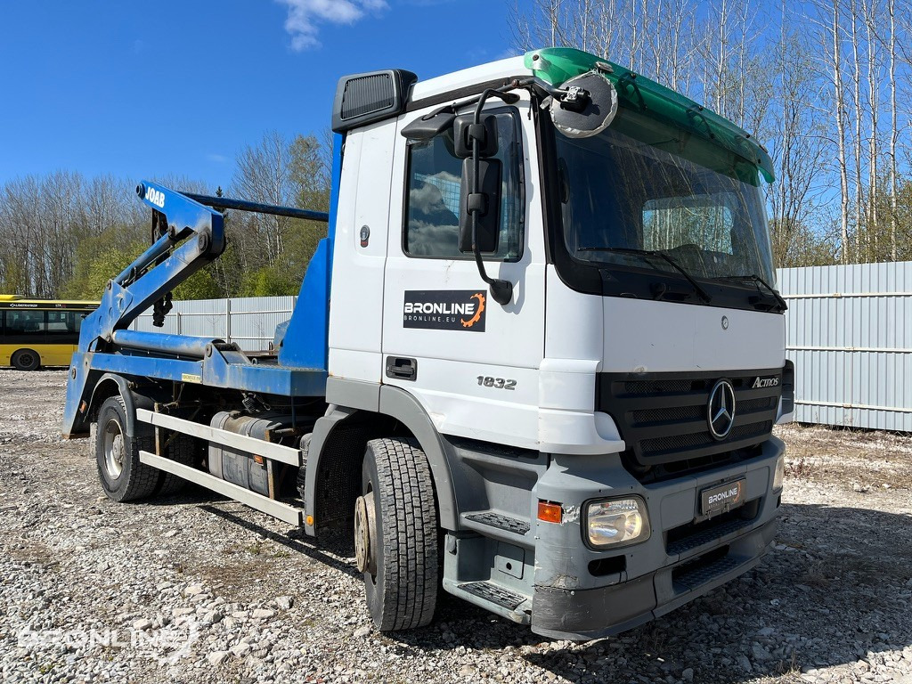 2004 Mercedes-Benz Actros 1832 Skip Loader Joab - Портальный бункеровоз: фото 2 2004 Mercedes-Benz Actros 1832 Skip Loader Joab - Портальный бункеровоз: фото 2