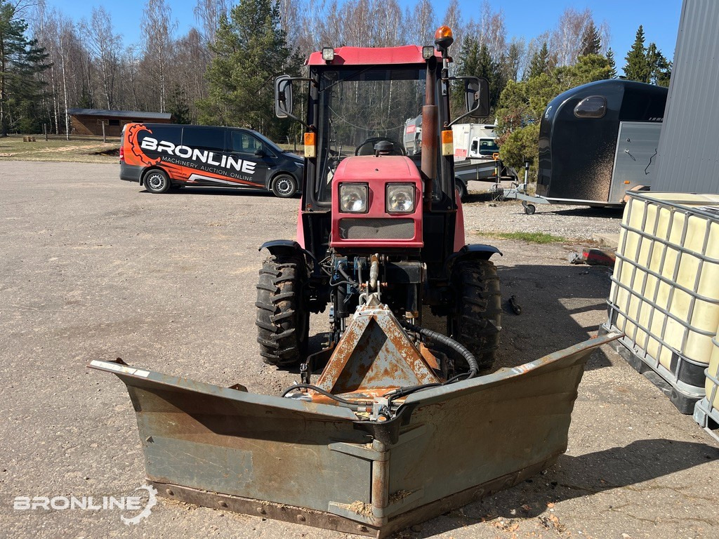 2016 Belarus 320.4 Tractor + Snow plow - Трактор, Отвал для снега: фото 1 2016 Belarus 320.4 Tractor + Snow plow - Трактор, Отвал для снега: фото 1