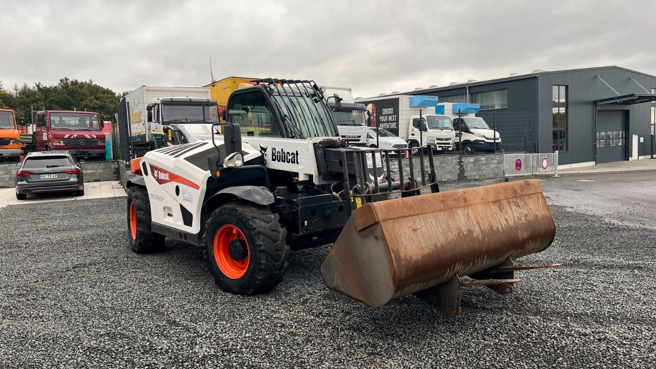 Bobcat T35.105LB Teleskoplader 7600 Kg Gabel Schaufel - Колёсный погрузчик: фото 3 Bobcat T35.105LB Teleskoplader 7600 Kg Gabel Schaufel - Колёсный погрузчик: фото 3