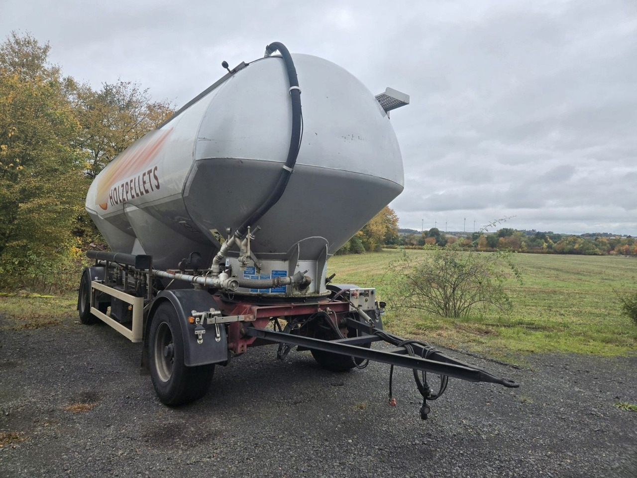 Feldbinder Heut 31.2 Silo 31m³ 3 Kammern - Полуприцеп цистерна для сыпучих грузов: фото 1 Feldbinder Heut 31.2 Silo 31m³ 3 Kammern - Полуприцеп цистерна для сыпучих грузов: фото 1